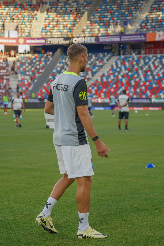 Football player with Kickfit socks