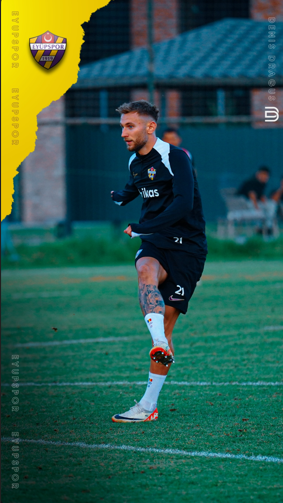 Football player with Kickfit socks